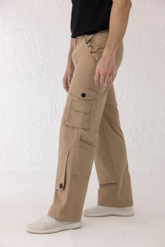 Men’s brown utility cargo pants with shin flap design and black buttons – Decuir Terra Flap Cargo