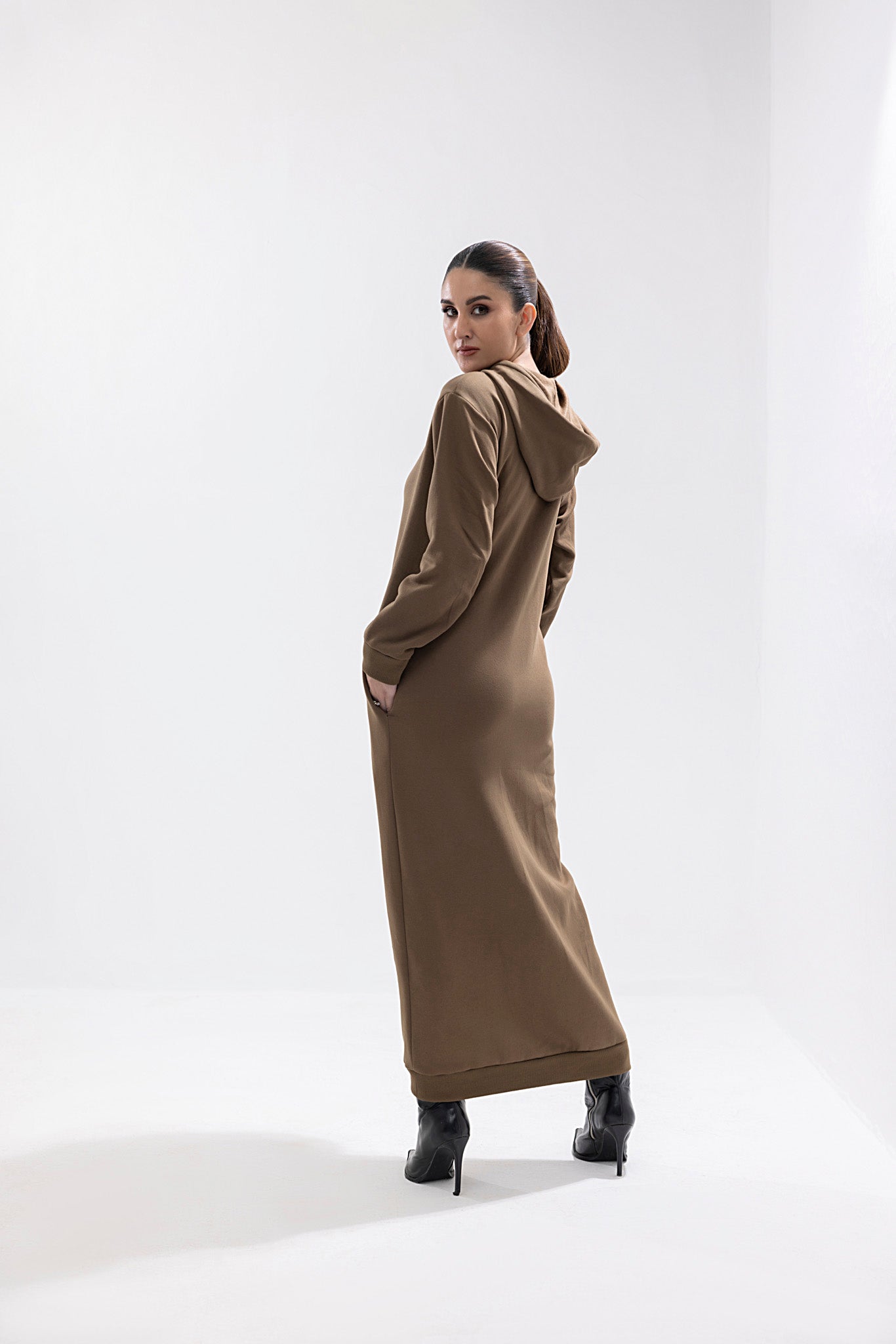 Women's hooded rib brown bodycon. 