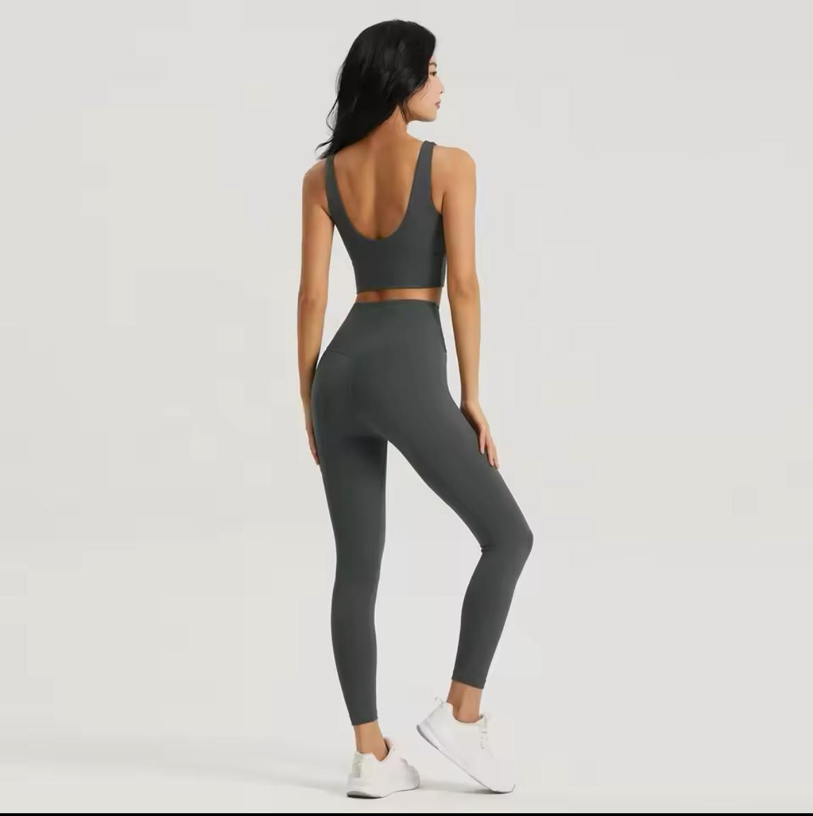 Dark Grey Basic Crop Top & Leggings in Yoga Stretch