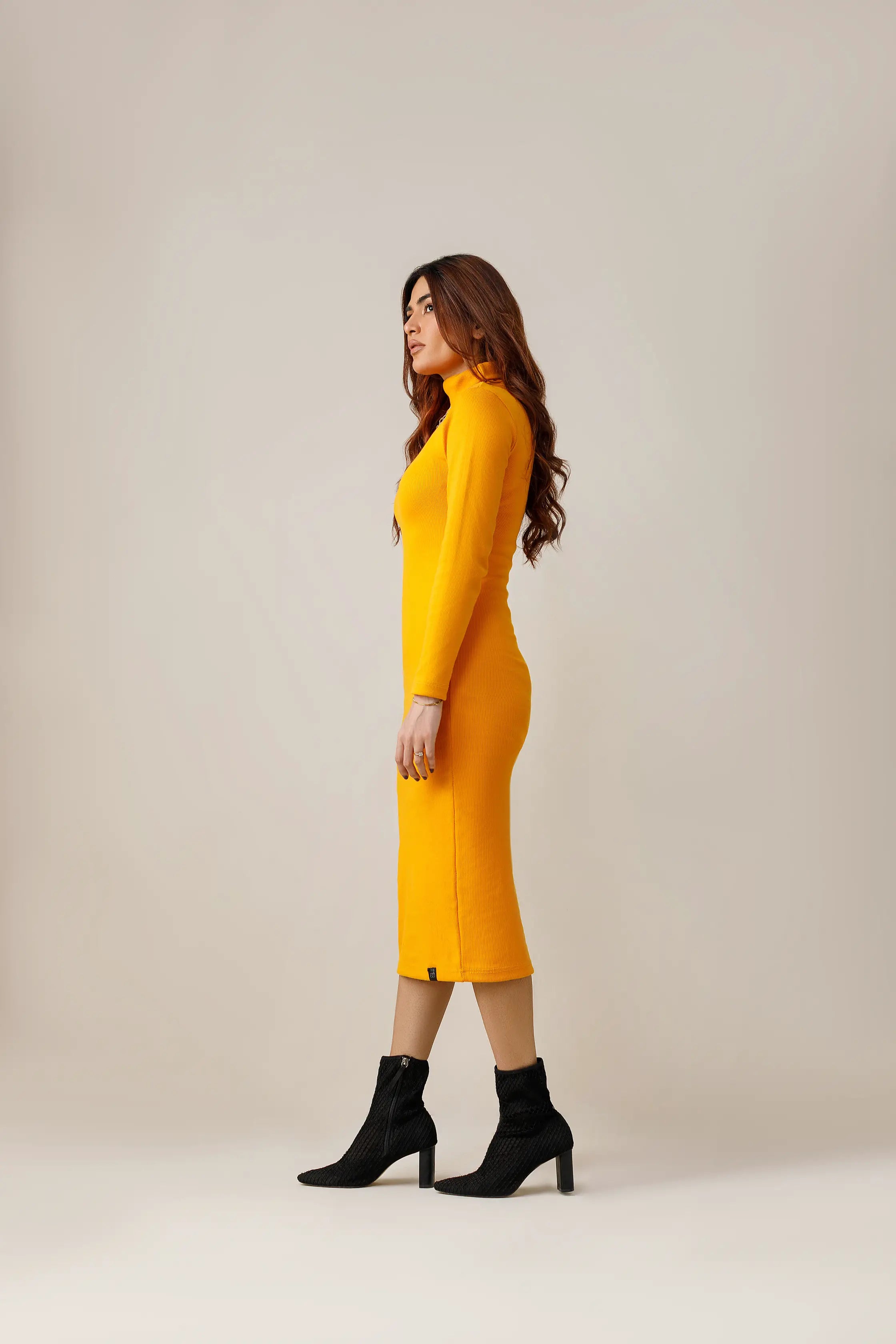Mustard Yellow highneck Bodycon dress – Decuir