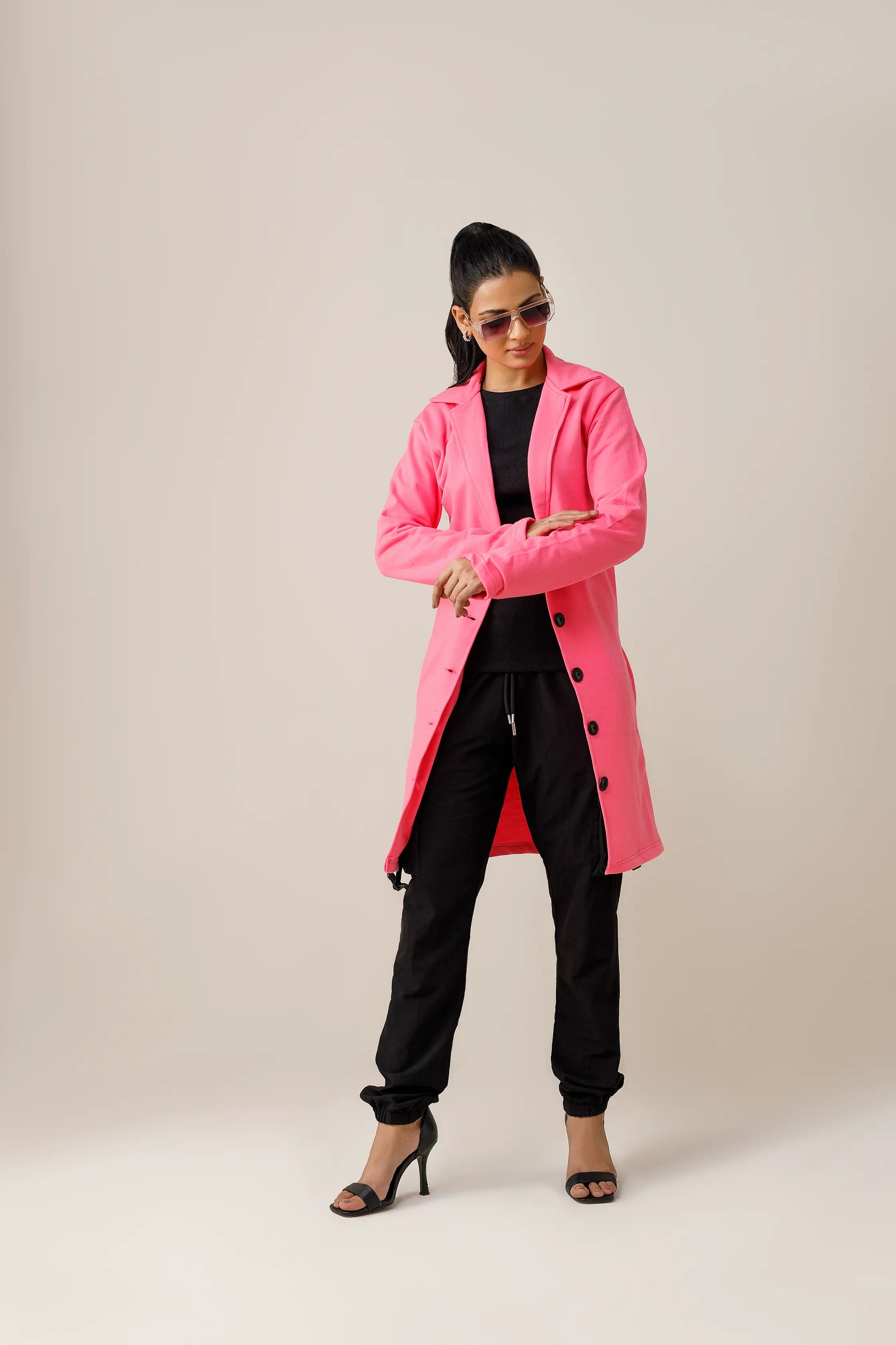 Women's fleece pink short lapel coat.