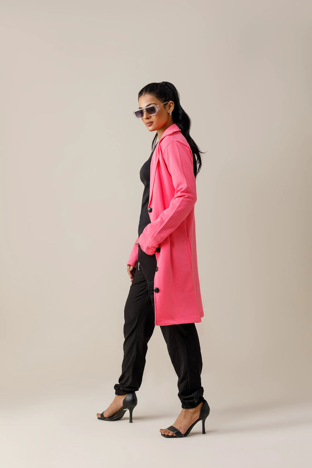 Women's fleece pink short lapel coat.