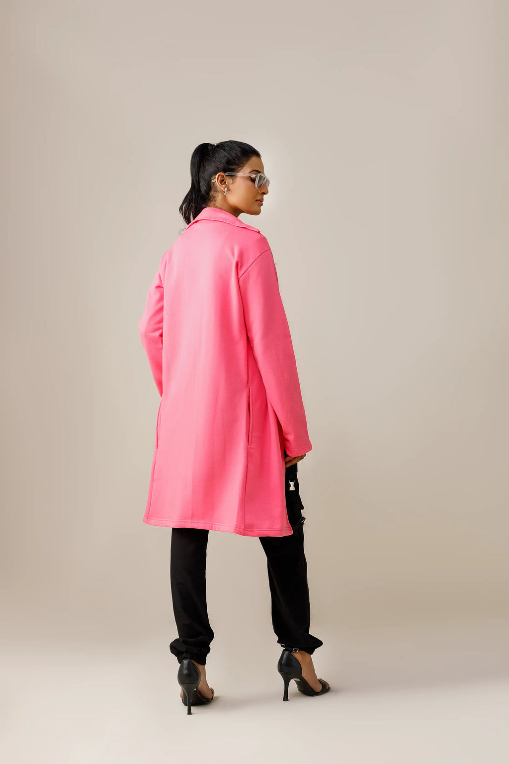 Women's fleece pink short lapel coat.