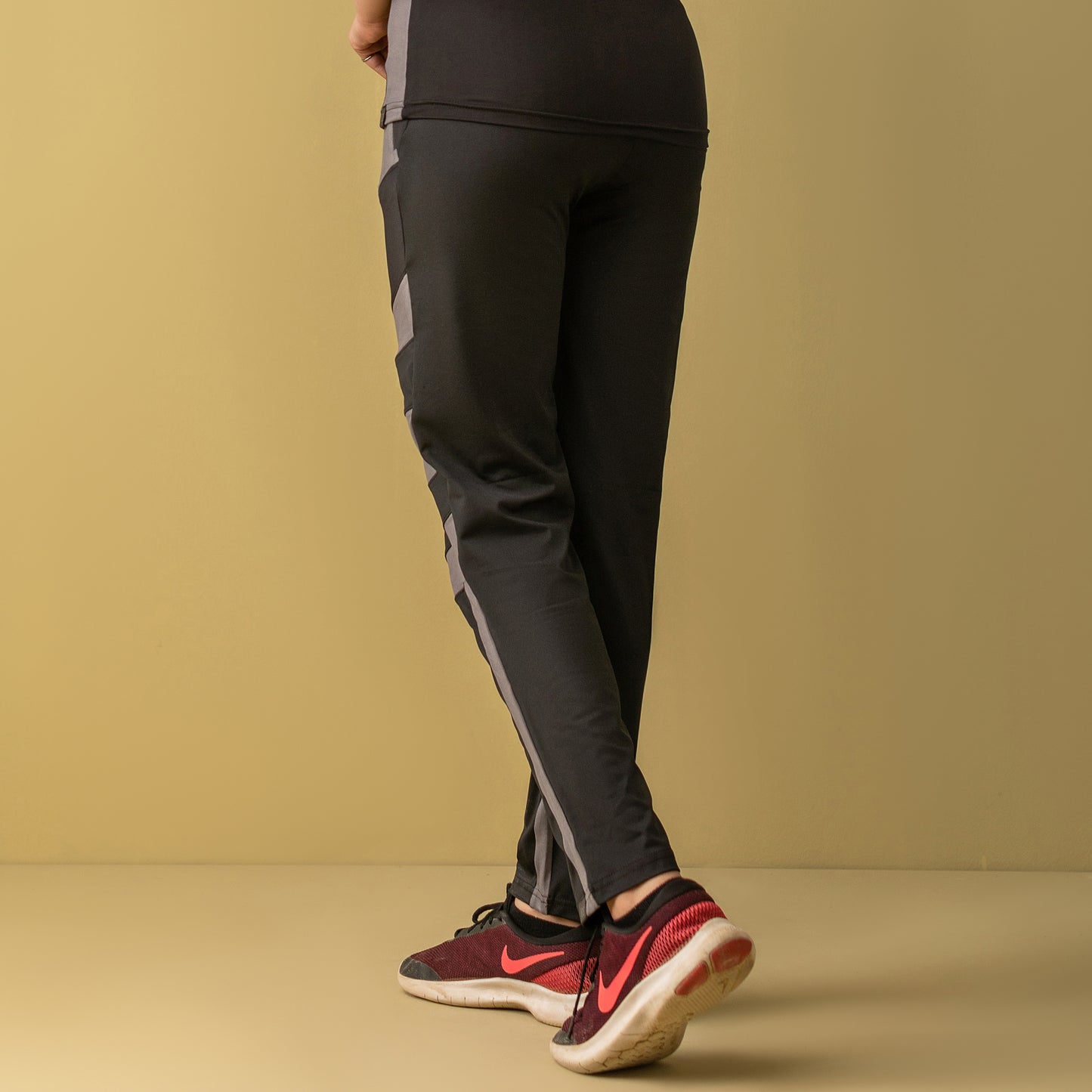 Stealth Power Activewear trouser (Grey And Black)