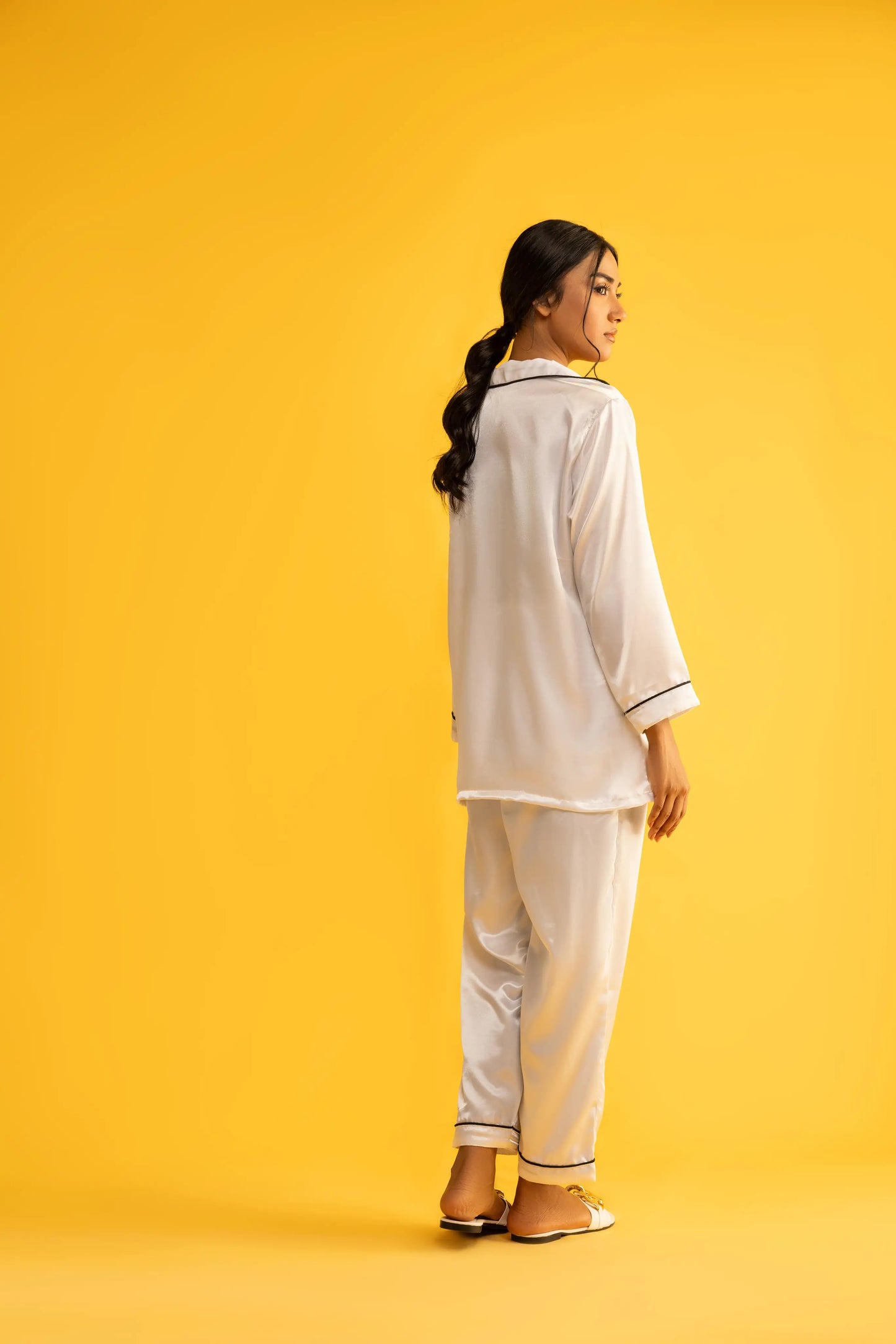 White Silk Satin Women‘s Pajamas Set Notched Collar Top & Wide Leg Long Pants 2 Pieces  Loungewear