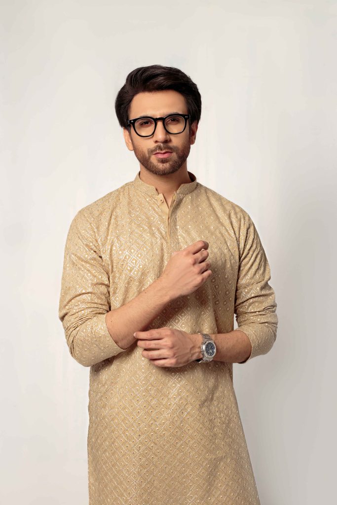 Beige Men's kurta Embroidered (Chikan Kari)